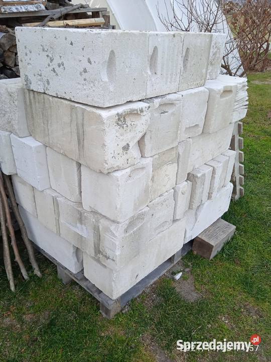 Pustak suporex pozostały budowie Siennica Różana