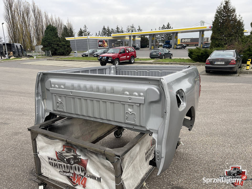 Skrzynia ładunkowa paka Toyota HILUX Pasłęk