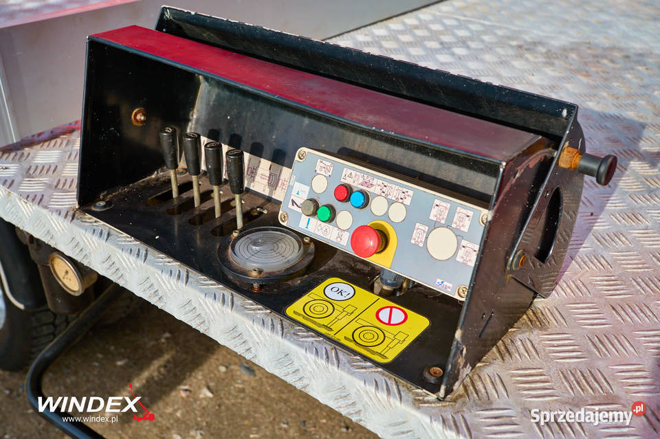 Podnośnik koszowy GSR E 179T Chojnice