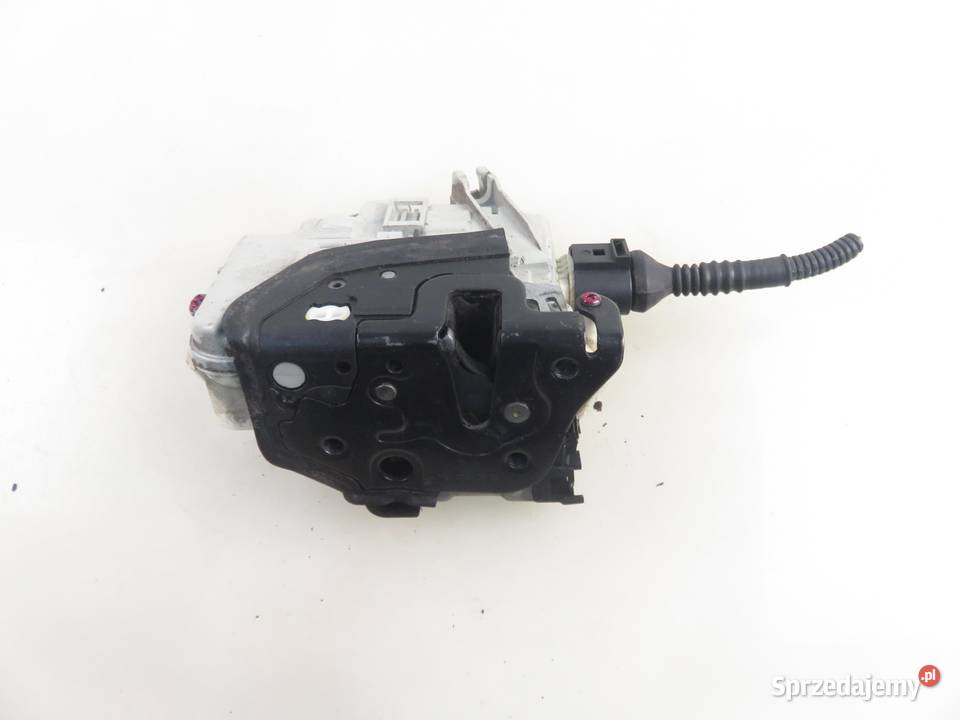 ZAMEK LEWY PRZEDNI AUDI A4 B8 8J1837015A Zamki, wkładki i kluczyki