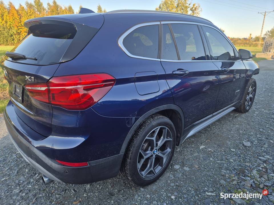 BMW X1 20 xDrive kosmetyczna szkoda zadbana na Żórawina