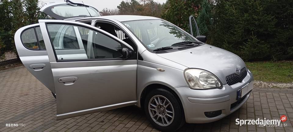 Niezawodna Toyota Yaris 2003r 13 VVTI benz Rok produkcji 2003 Wałdowo Szlacheckie