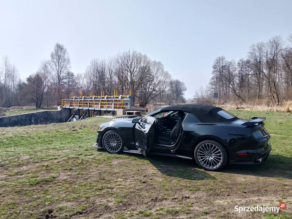 Ford mustang cabrio 37 Kłomnice sprzedam