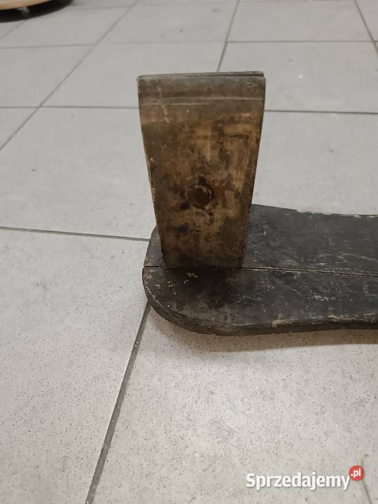 Zabytkowy koń przyrząd do szycia lejc uchwyt podkarpackie