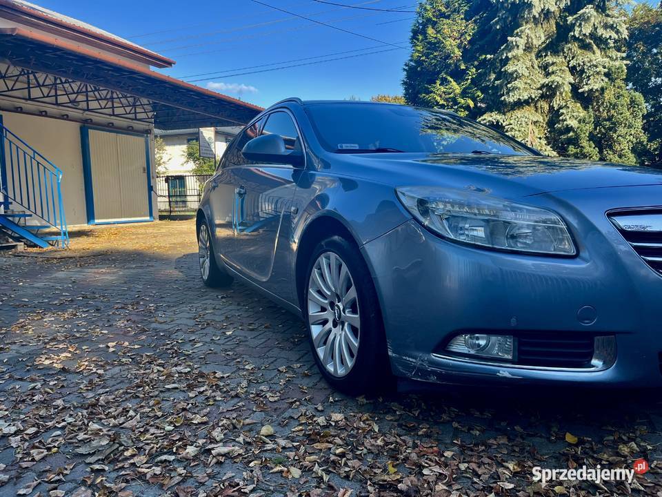 Opel insignia z fajnym wyposażeniem 160KM Ząbki sprzedam