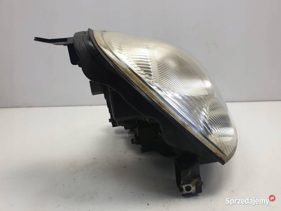 LAMPA PRAWA Suzuki Liana PRZEDNIA przód EUROPA Lampy przednie Rudka
