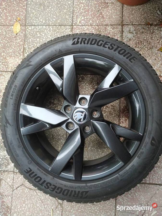 Oryginale felgi Skoda Lyra 17 opony zimowe Bytów
