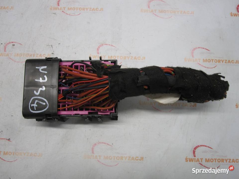 SKODA YETI 12r skrzynka bezpieczników 1K0937132F osobowe Kielce