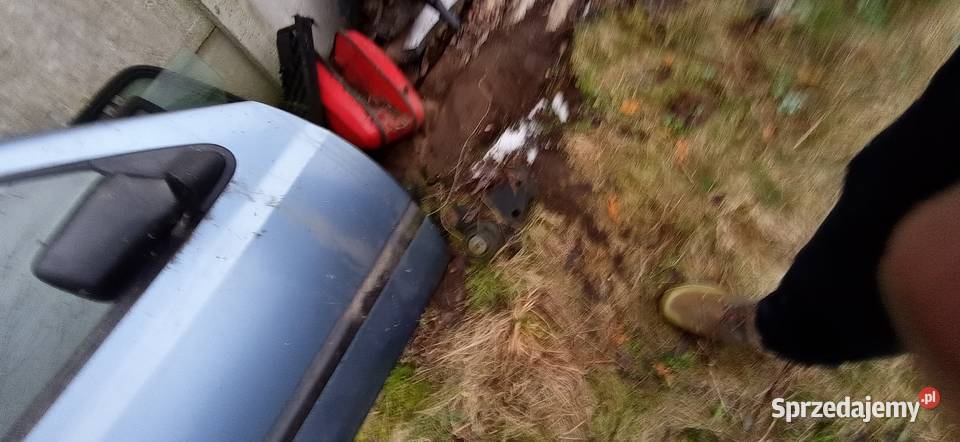 Drzwi golf 3 III prawe przednie kompletne części blacharskie