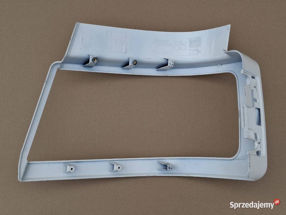 SCANIA R S RAMKA OBUDOWA REFLEKTORA PRAWEGO ciężarowe lubuskie Bieleń