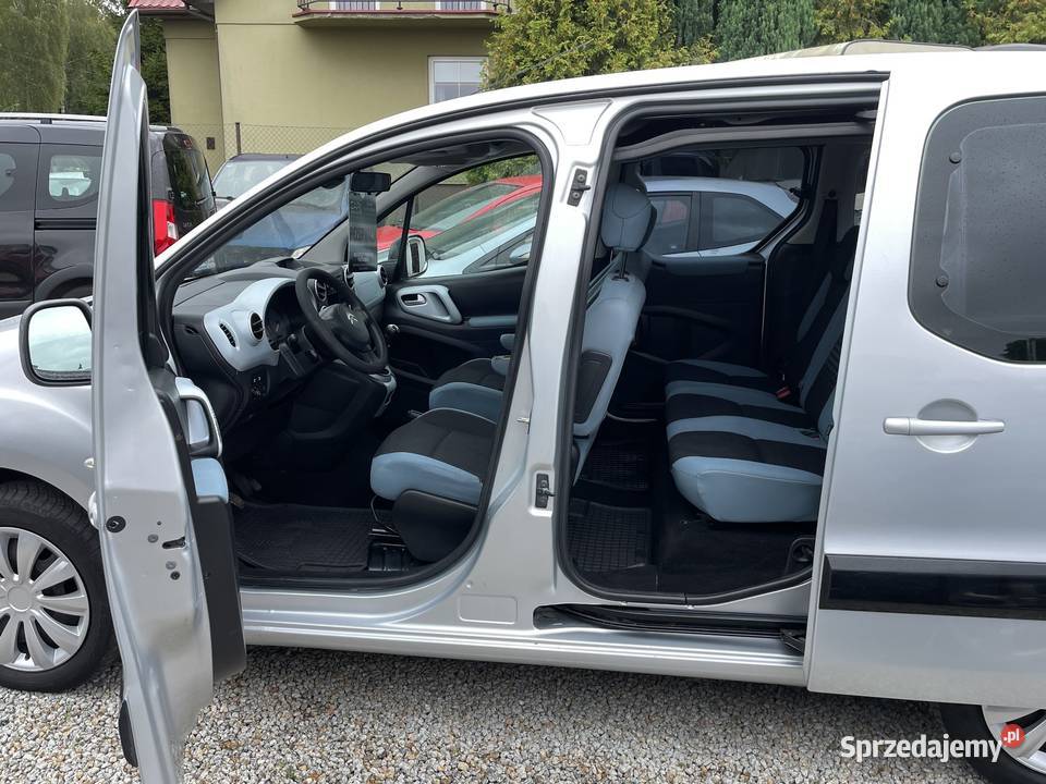 Citroen Berlingo 16 HDI115 zarejestrowany gotowy szary Chodzież