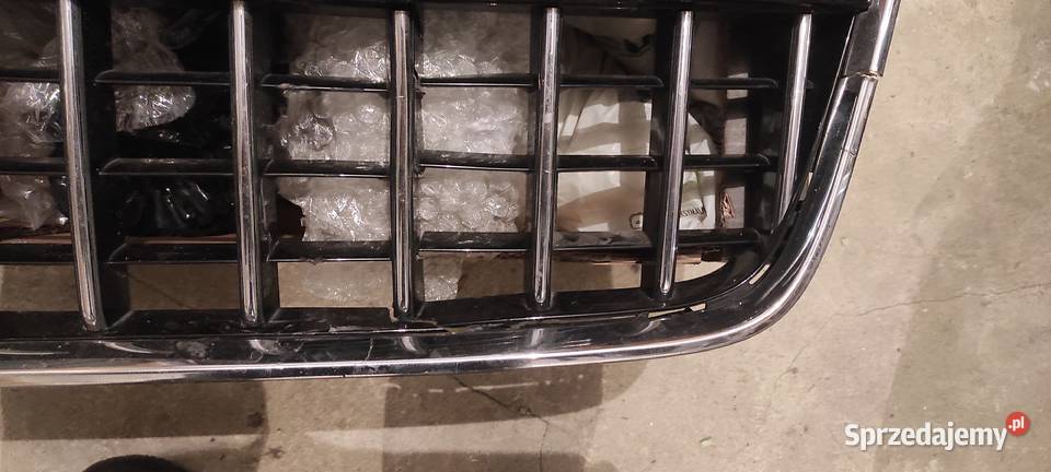 Sprzedam grill Audi Q7 Sline 20102014 Ostrowiec Świętokrzyski