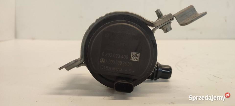 MERCEDES W247 POMPKA WODY A0005003600