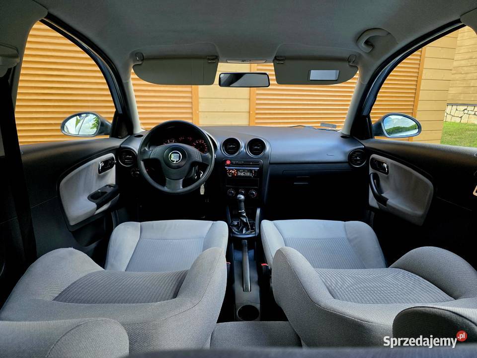 Seat Ibiza 2003r 14 BENZYNA