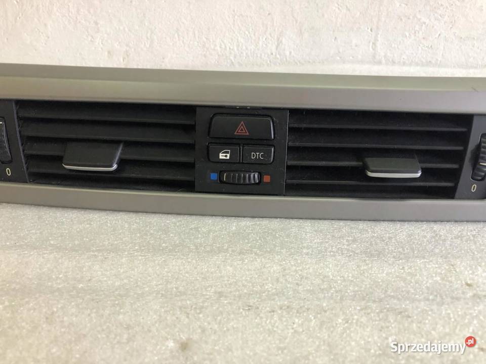 LISTWA OZDOBNA DESKI KRATKI 7132845 BMW E90