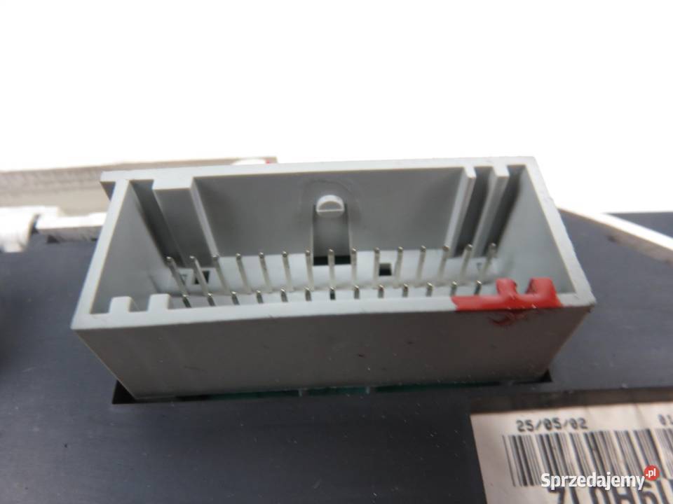 LICZNIK RENAULT LAGUNA II 19 dCi 8200218878