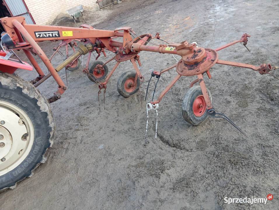 Przewracarka przetrząsarka do siana fahr Fella Zgrabiarki i przetrząsacze Łagów