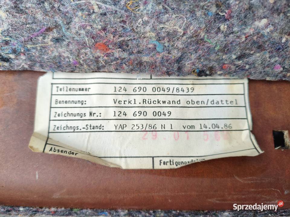 Mercedes W124 półka tylna sedan kremowa pod osobowe Wyposażenie wnętrza Skarżysko-Kamienna sprzedam