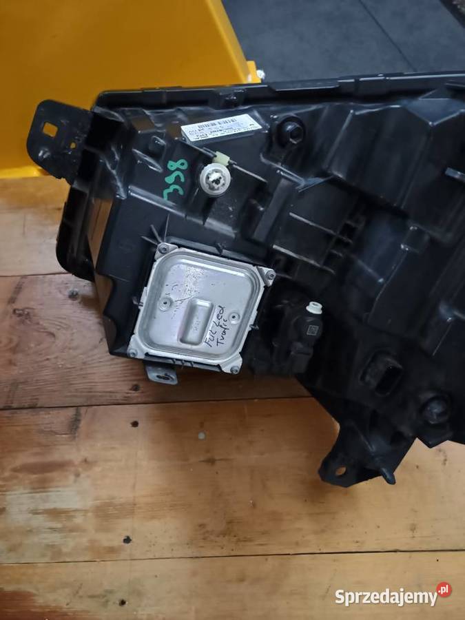 Lampa full LED renault trafic 2020r okazyjna świętokrzyskie Starachowice