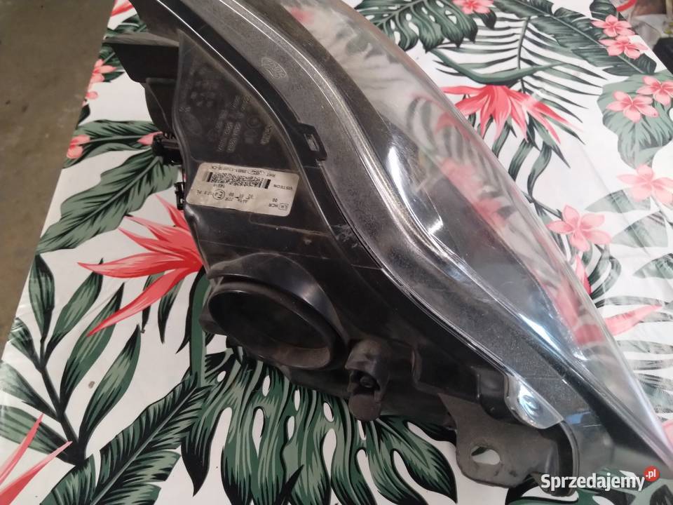 Reflektor lewy lampa ford focus mk3 Izdebnik