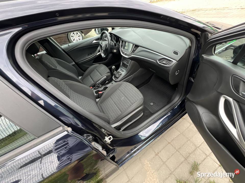 OPEL ASTRA 2019 SALON BEZWYPADKOWY Astra Kampinos
