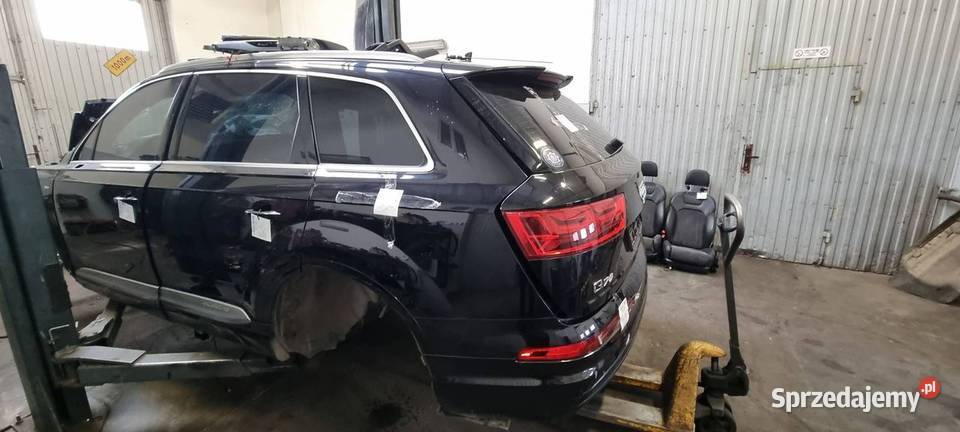ĆWIARTKA BŁOTNIK LEWY TYŁ AUDI Q7 II 4M LC9X Lipno sprzedam