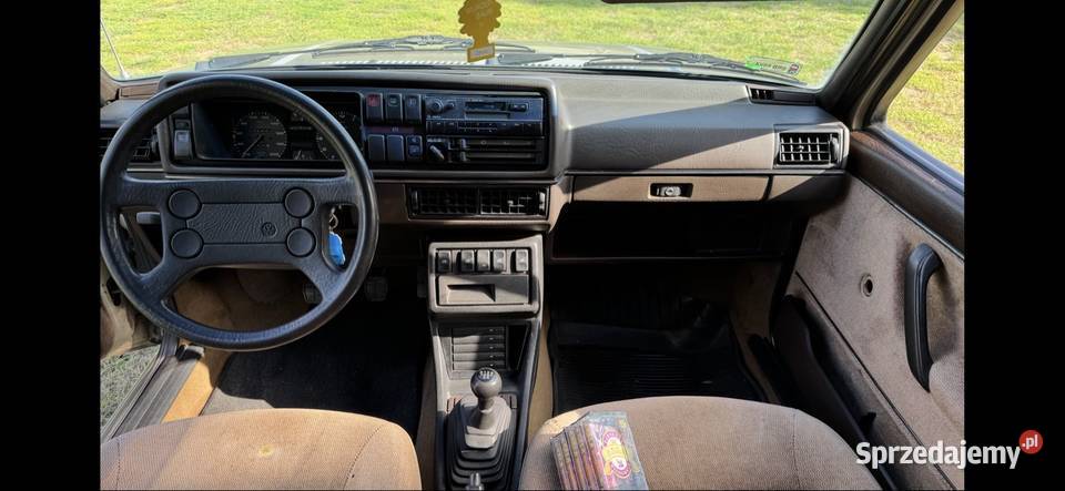 VW Jetta GL 1986 19 TD AAZ Zdrowa Blacha Brązowy Świecie