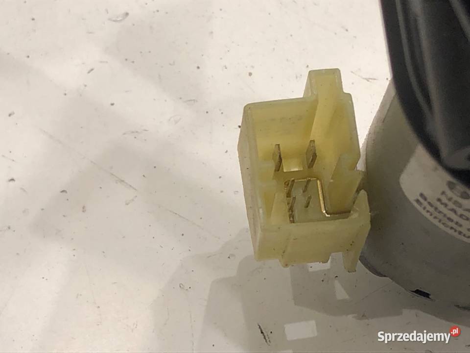 ZAWIAS KLAPY LEWY TYŁ AUDI A6 C8 Kombi podkarpackie