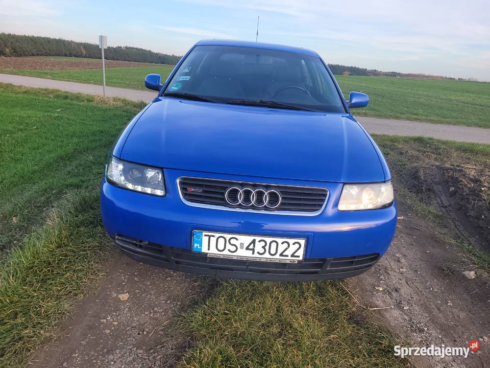 Audi A3 sline 16 105KM Bałtów