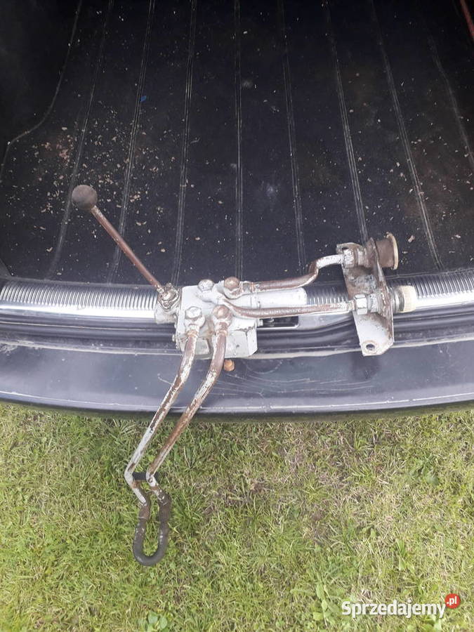 Rozdzielacz na błotnik do wywrotu do Ursus C330 Skłoby sprzedam