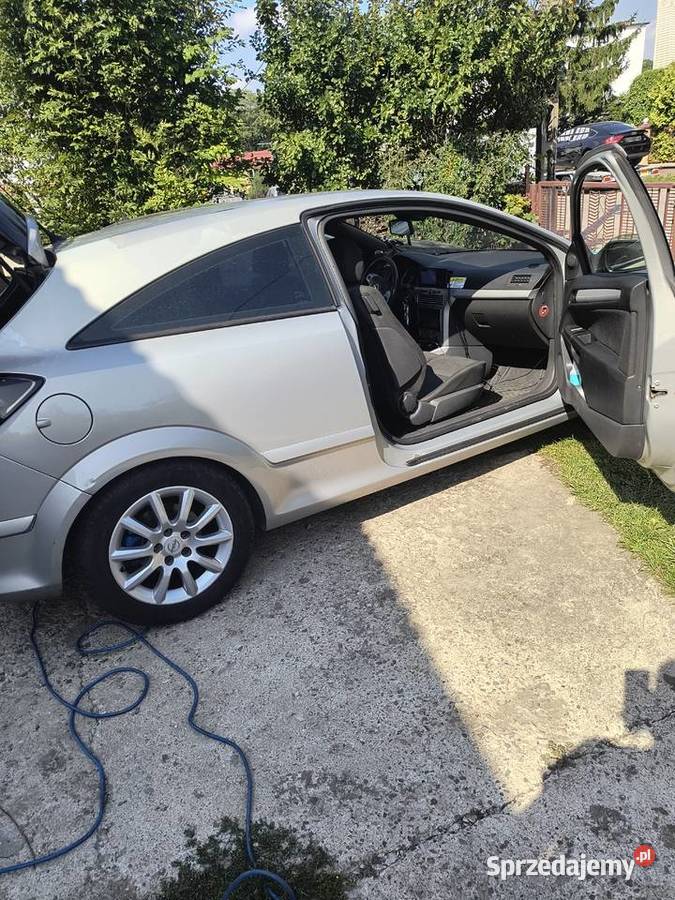 Opel astra h GTC 20Turbo aktywny wydech jeździ Kętrzyn