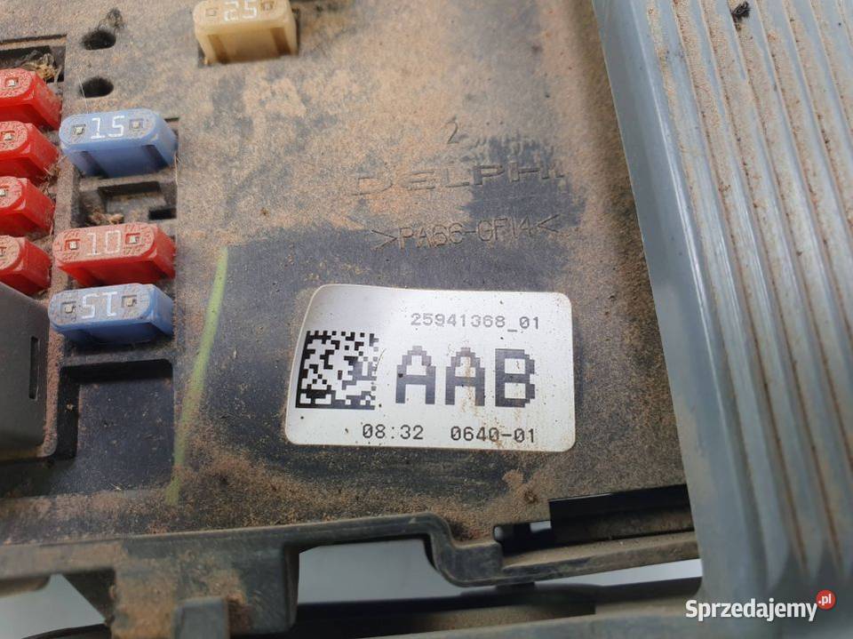 SKRZYNKA BEZPIECZNIKÓW CADILLAC ESCALADE ESV osobowe Motoryzacja Lipno sprzedam