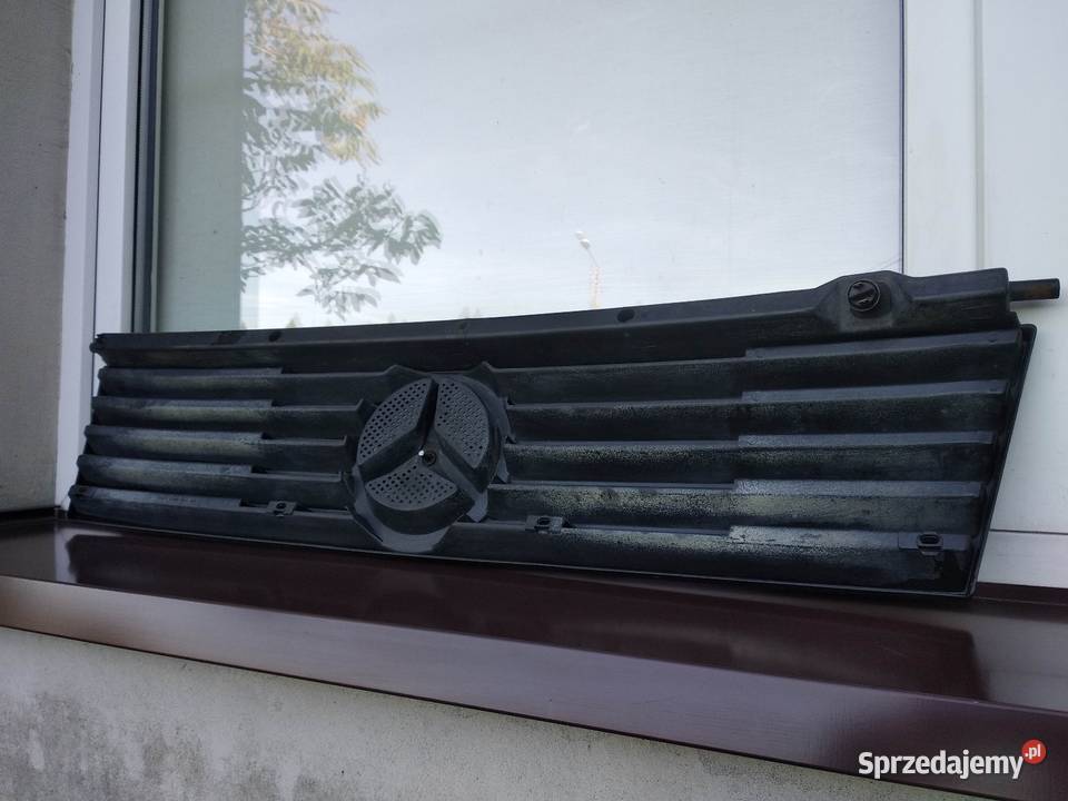 Mercedes Benz MB100 W631 grill atrapa przednia Sieradz