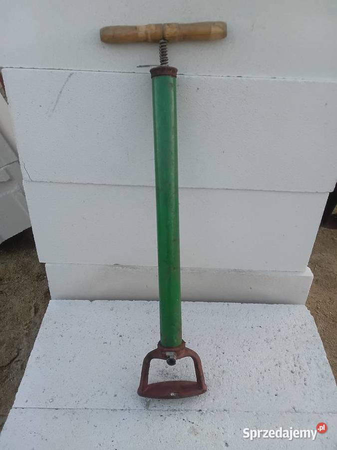 Pompka zabytkowy samochód Milejewo