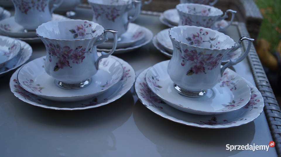 Serwis kawowy Iwona na 12 osób Chodzież Porcelana i szkło Mrowino