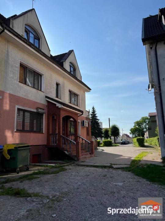 Sprzedaż domu szeregowego Trzebiatów 480m2