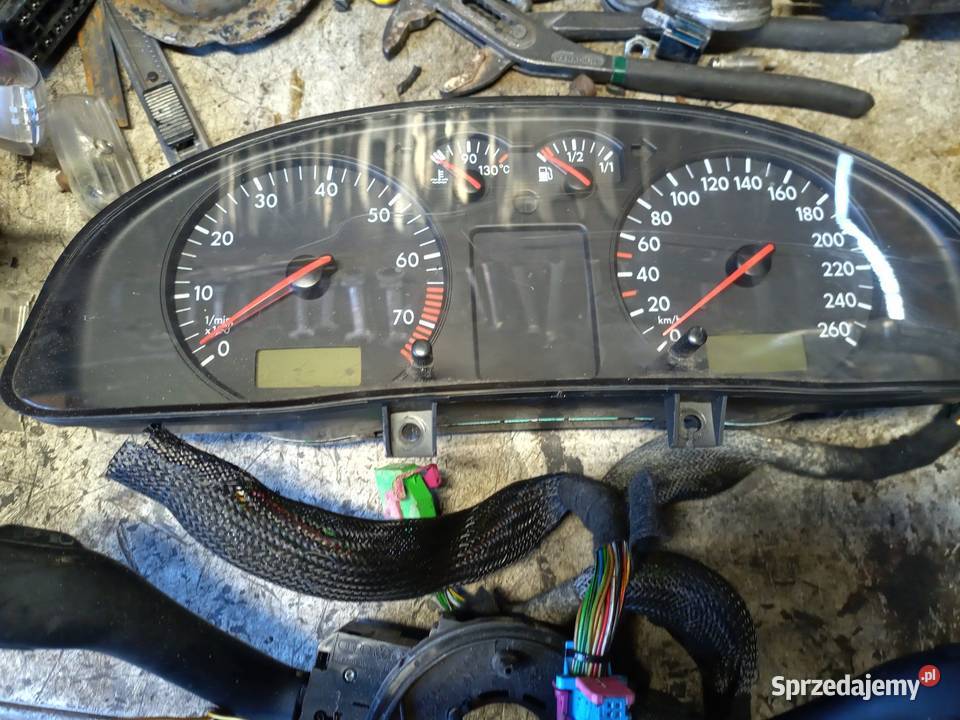 Zegary licznik volkswagen Passat 18 turbo MFA Liczniki i zegary Gorlice