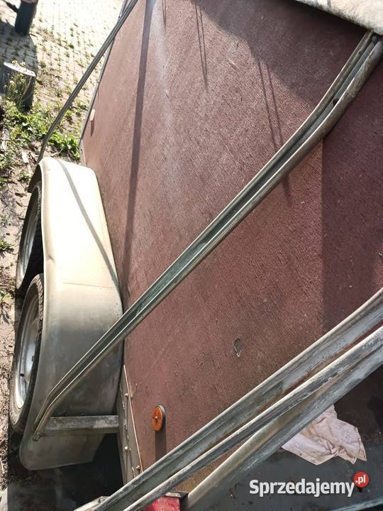 Przyczepa do przewozu koni Przyczepa do koni