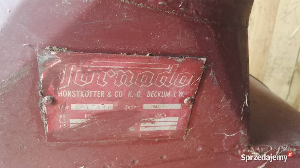 Dmuchawa do siana i słomy z silnikiem OKAZJA nieuszkodzony Pozostałe małopolskie Grobla