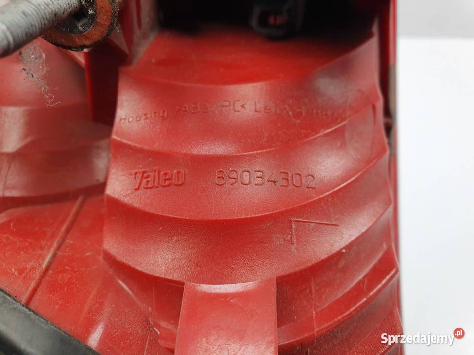 LAMPA LEWA TYŁ AUDI A6 C6 89034302 osobowe kujawsko-pomorskie Lipno