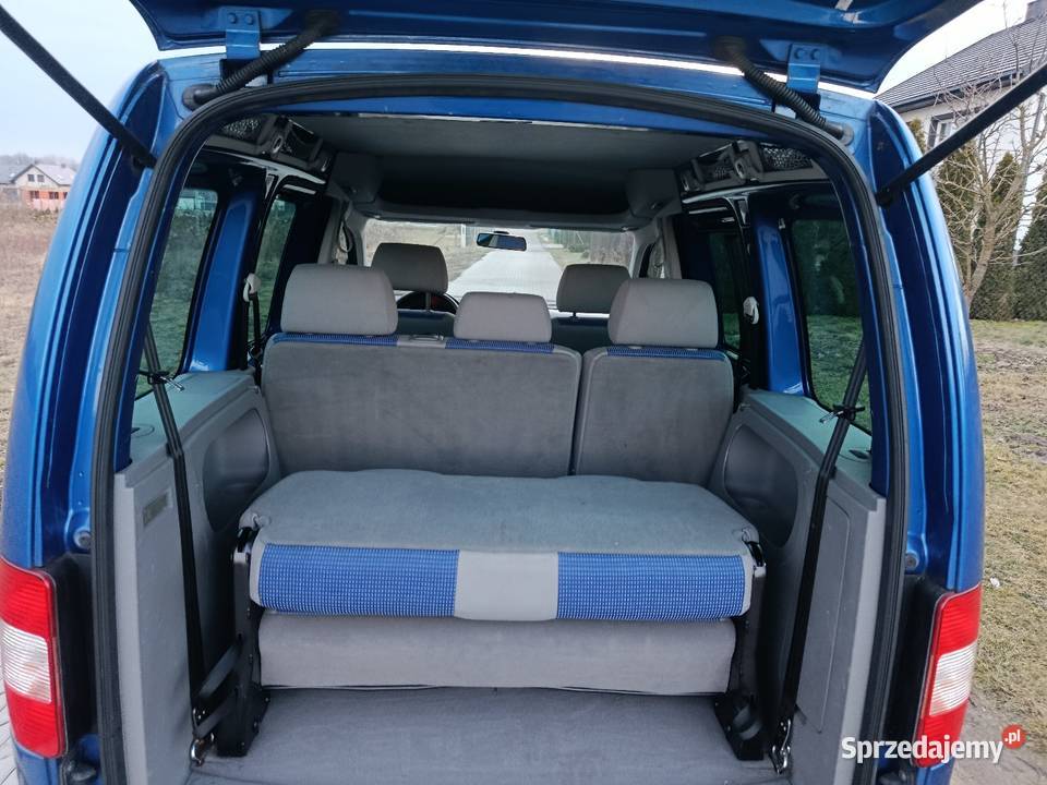 16 B 7 Osobowy Bezwypadkowy Super Stan radio Chynów sprzedam