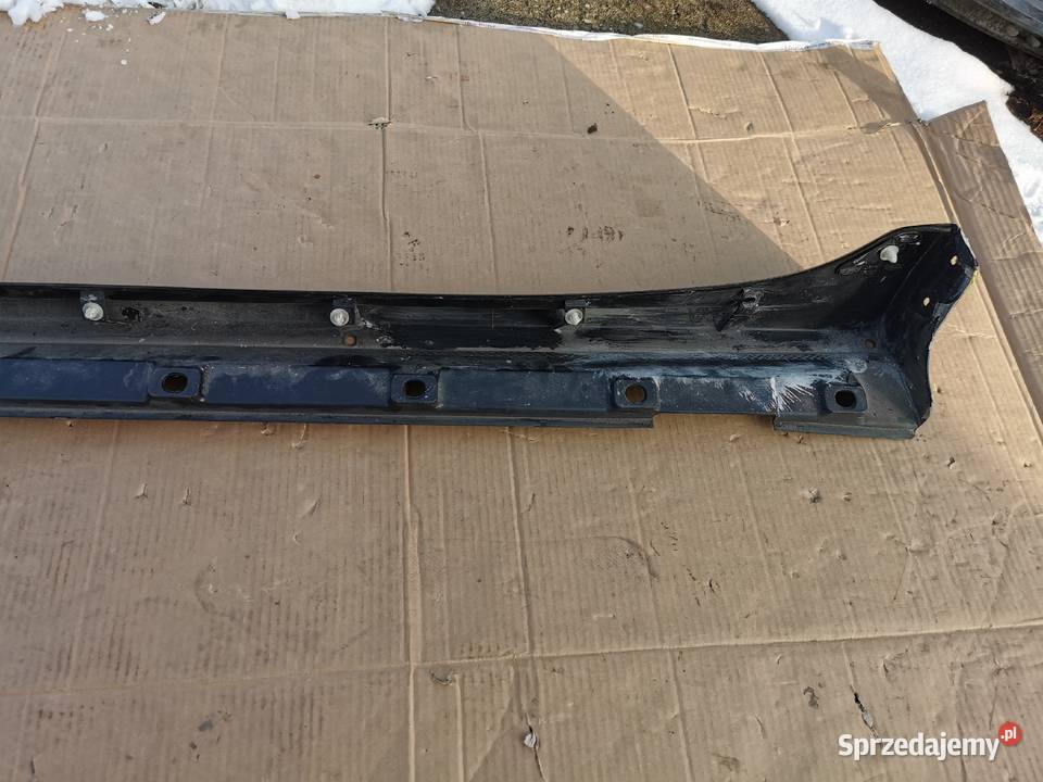 Listwa progowa prawa rh suzuki Swift 6 VI mk8 18 osobowe Karoseria Międzychód