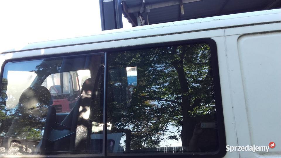 Szyba rozsuwana Vw t4 Multivan Carawella lewa dostawcze