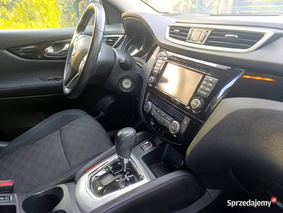 Nissan Qashqai 2015r LiftAutomatbenzyna Legnica