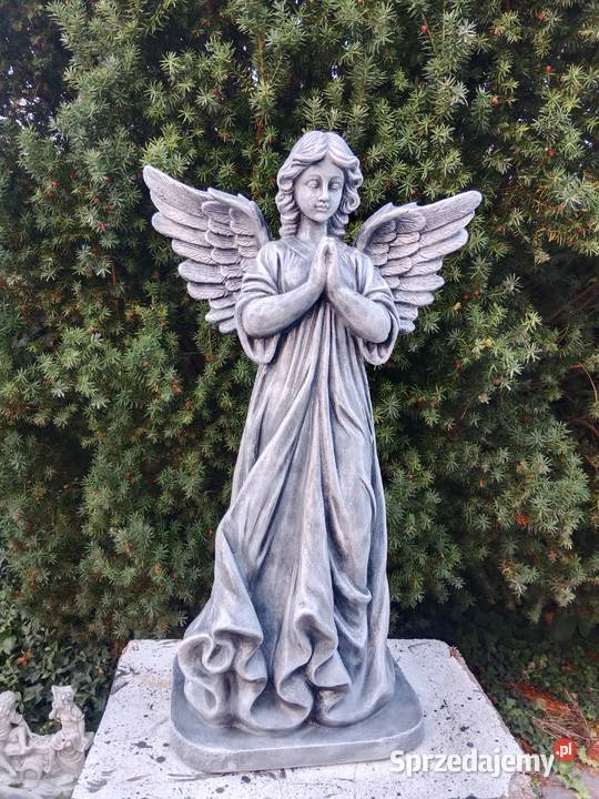 Figury betonowe Biały beton Piękne wykonanie Lubanie