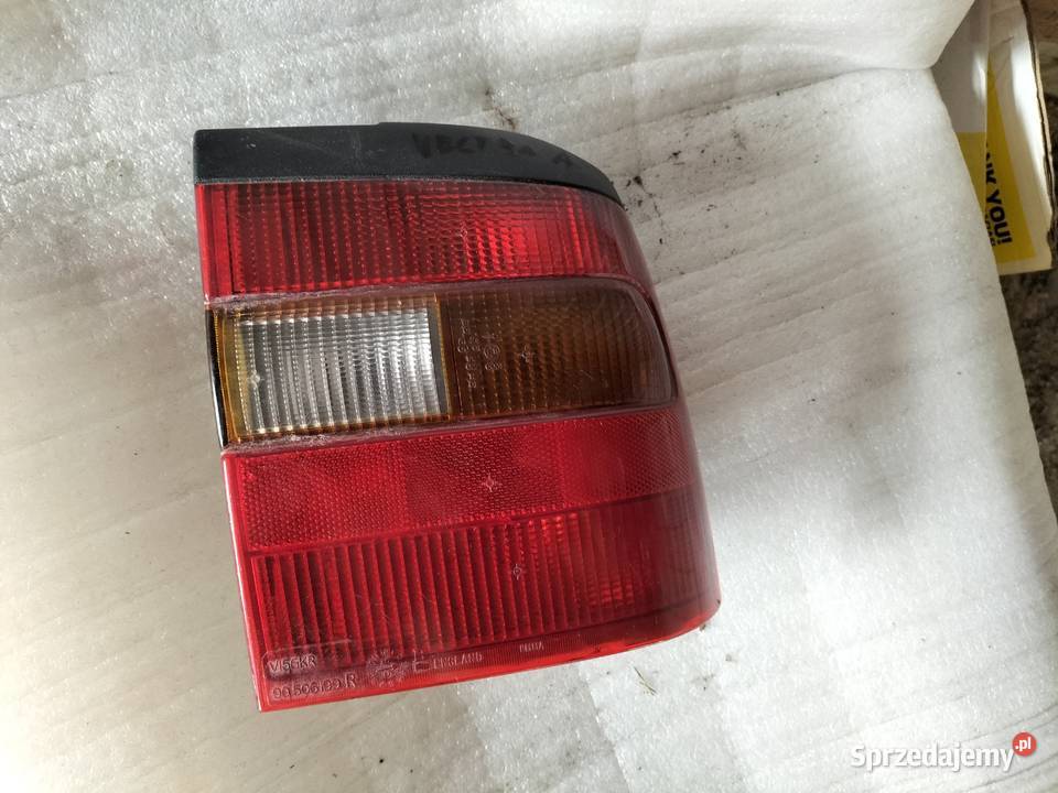 OPEL VECTRA A lampa prawa tylna tył prawy lampy tylne Kamień-Kolonia