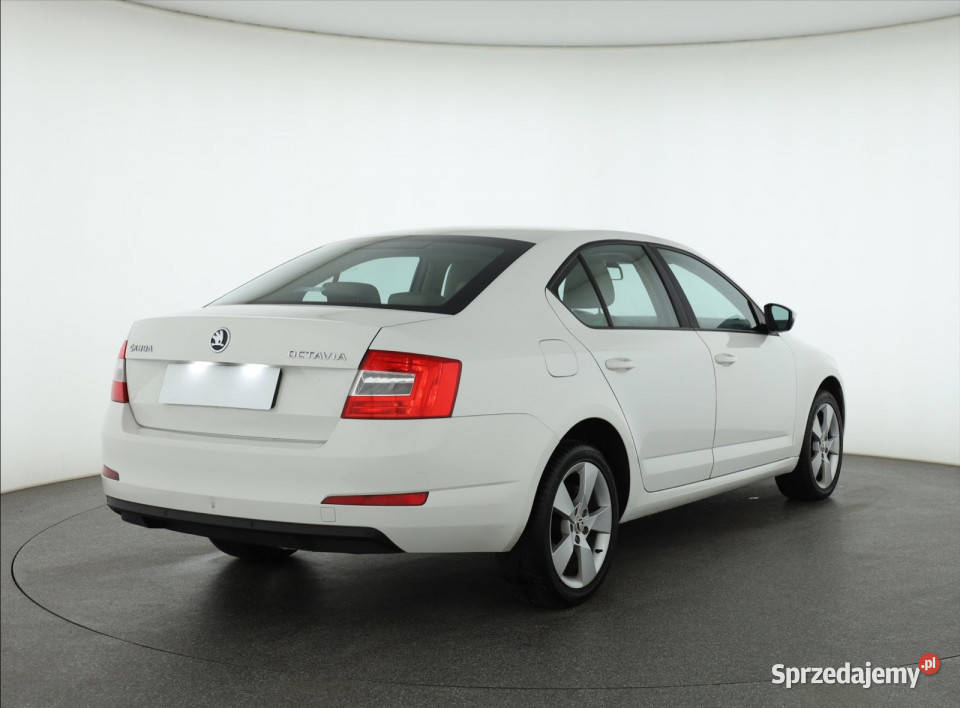 Skoda Octavia 14 TSI światła przeciwmgielne sprzedam