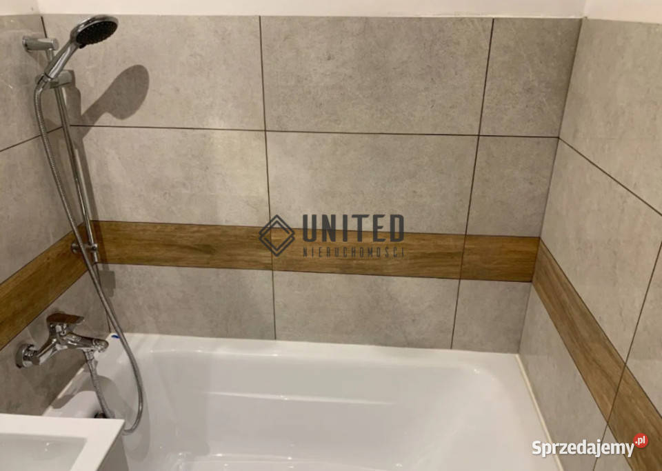 Mieszkanie 335m2 2 pok Wrocław Rok budowy 1978