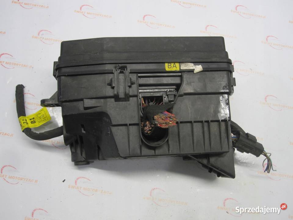 OPEL ANTARA 09r skrzynka bezpieczników 96821093