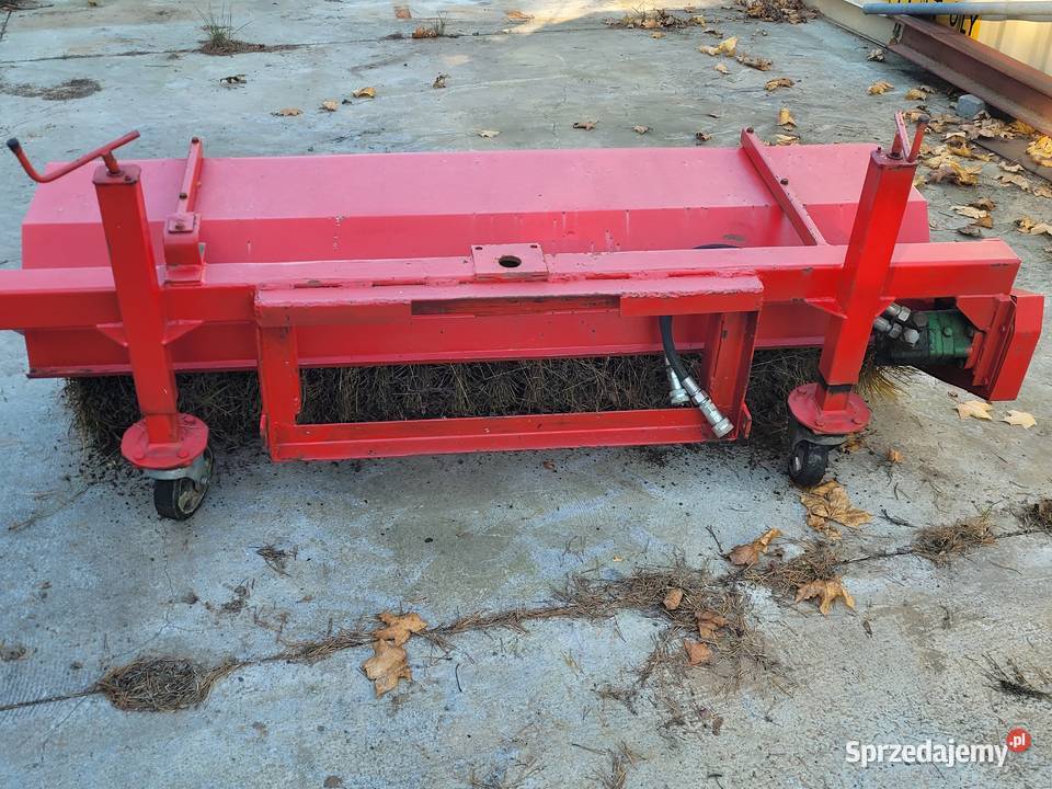 Szczotka zamiatarka na Tuza Olsztyn